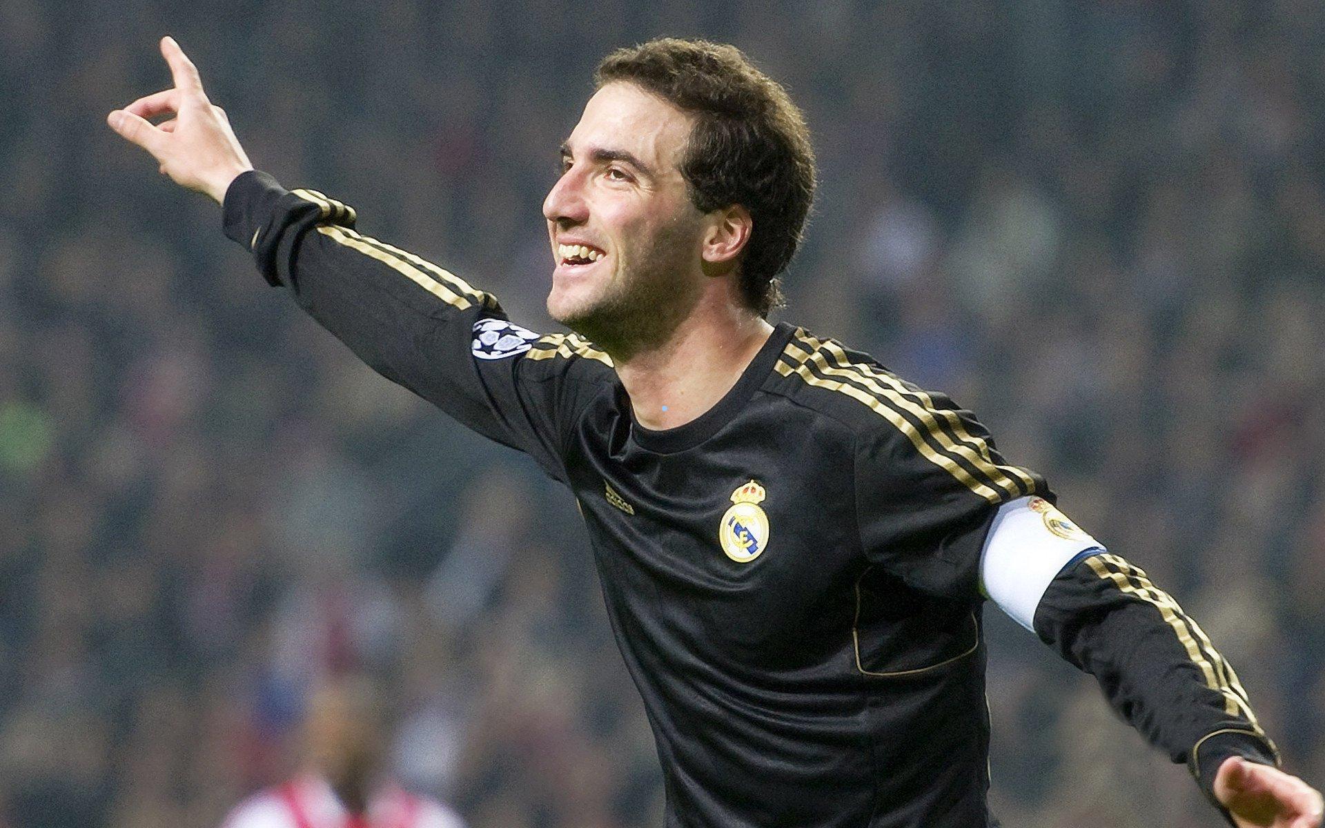 萨卡,从北伦敦青训到三狮军团核心,他的传奇正在改写英超格局